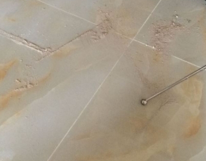 巴马瓷砖空鼓维修公司分享粘合剂选择不当在瓷砖铺贴过程中可能导致以下问题